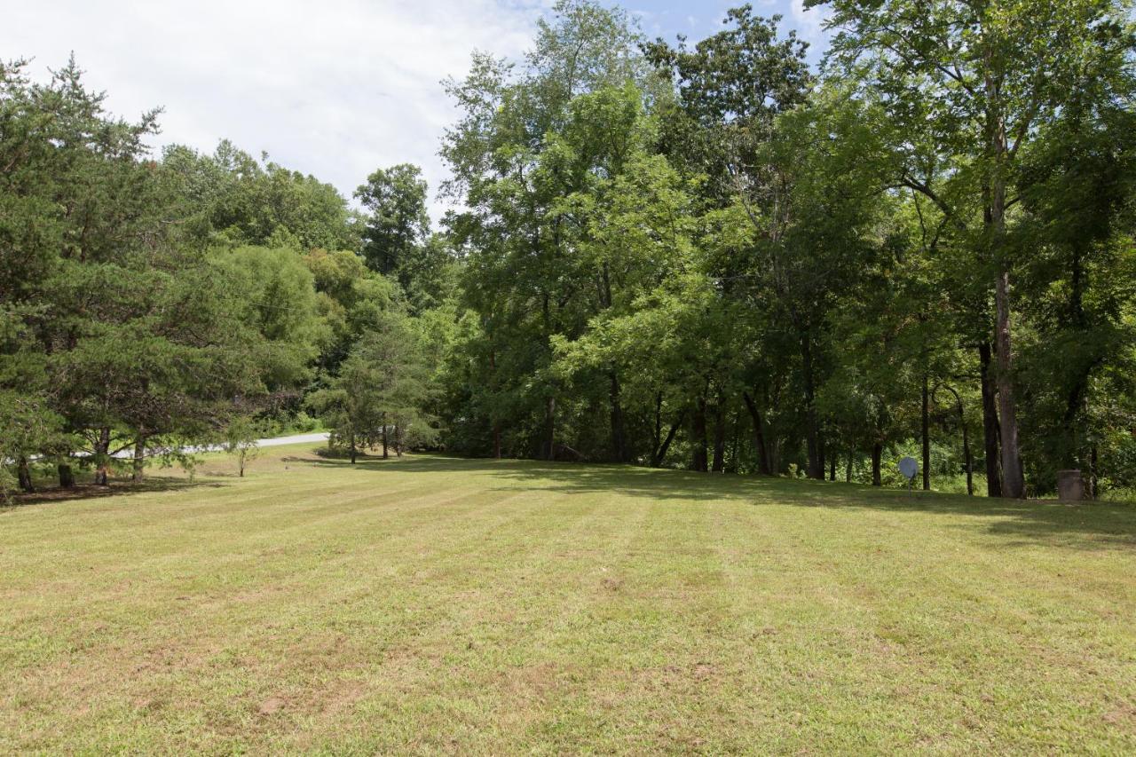 Reedy Patch Cabin Villa Hendersonville Luaran gambar